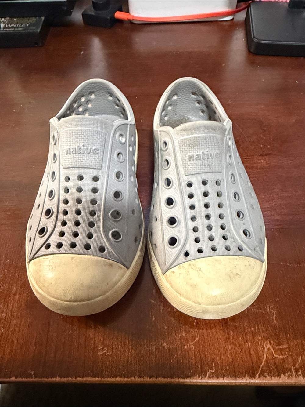 Native Kids Water Shoes Slip-On in Light Gray with Cream Toe